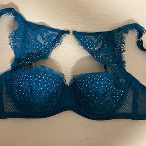 Victorias Very Sexy Bra